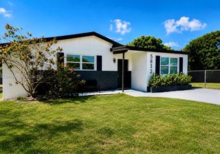 5832 Wiley St, Hollywood, FL 33023