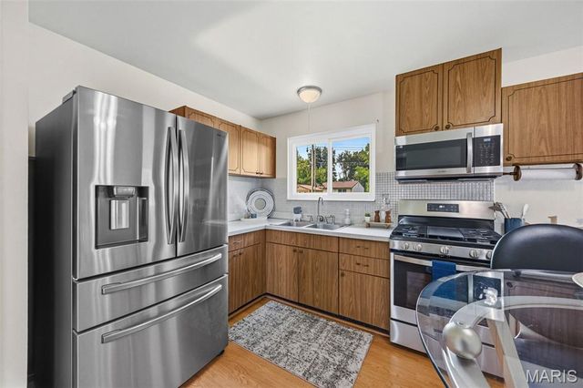 3255 Ipswich Lane, St Charles, MO 63301