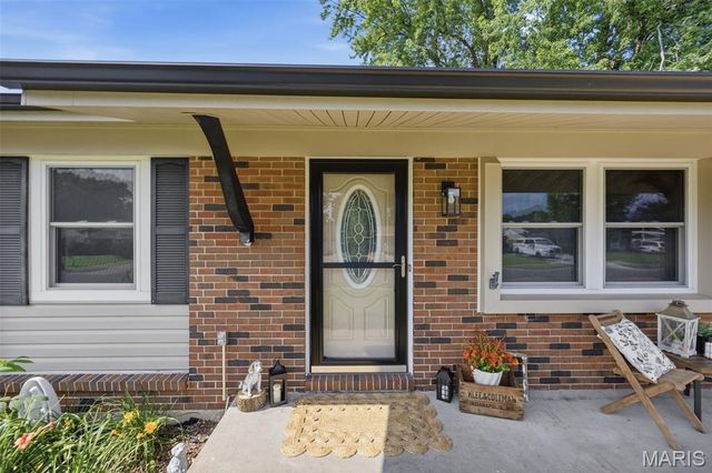 3255 Ipswich Lane, St Charles, MO 63301