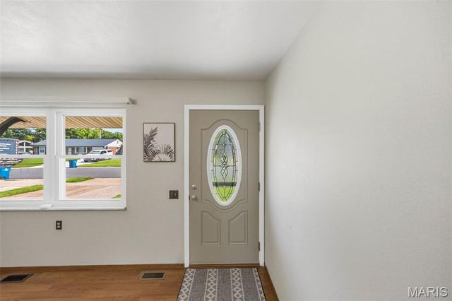 3255 Ipswich Lane, St Charles, MO 63301