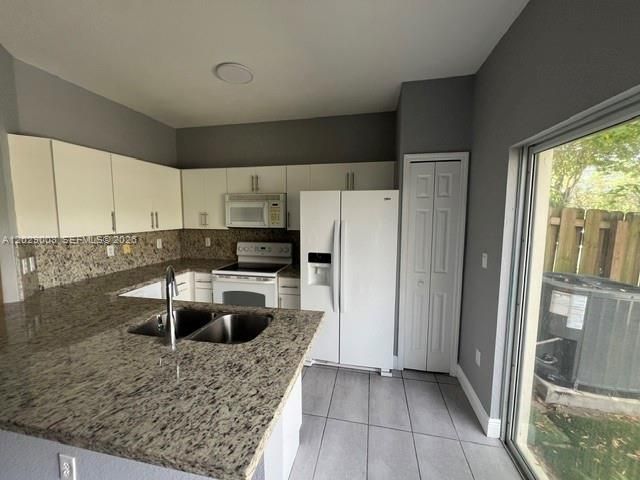 8258 NW 108th Place 44, Doral, FL 33178