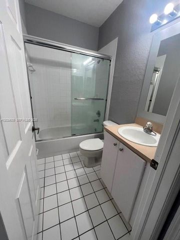 8258 NW 108th Place 44, Doral, FL 33178