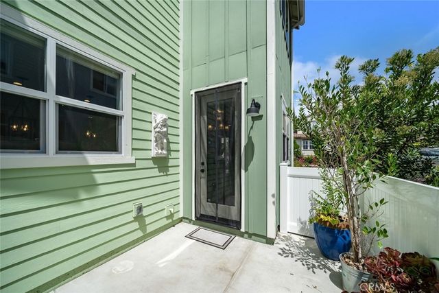 1225 Sponza Dr 1, San Luis Obispo, CA 93401