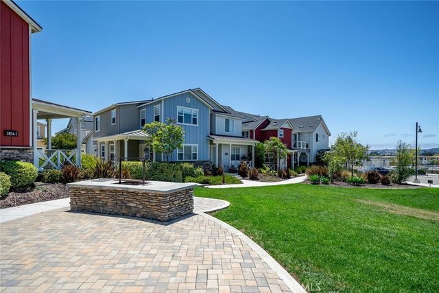 1225 Sponza Dr 1, San Luis Obispo, CA 93401