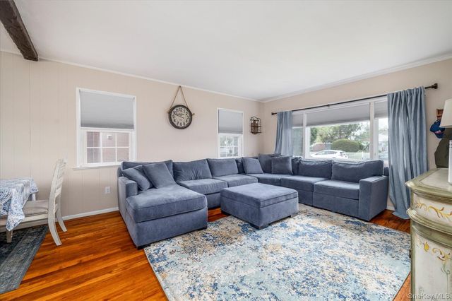 2915 Laurel Avenue, Baldwin, NY 11510