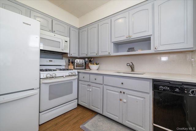 2915 Laurel Avenue, Baldwin, NY 11510