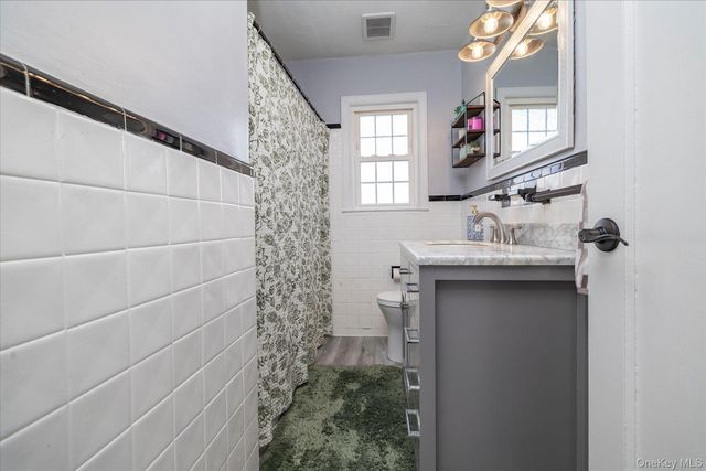 2915 Laurel Avenue, Baldwin, NY 11510