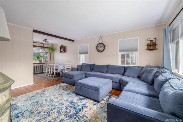 2915 Laurel Avenue, Baldwin, NY 11510