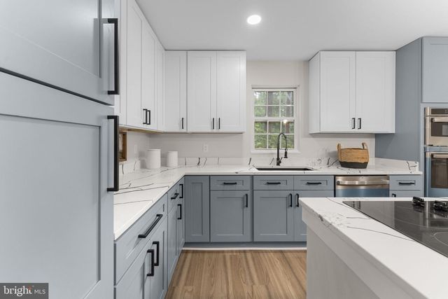 3211 BARNES SPRING TER, Midlothian, VA 23112