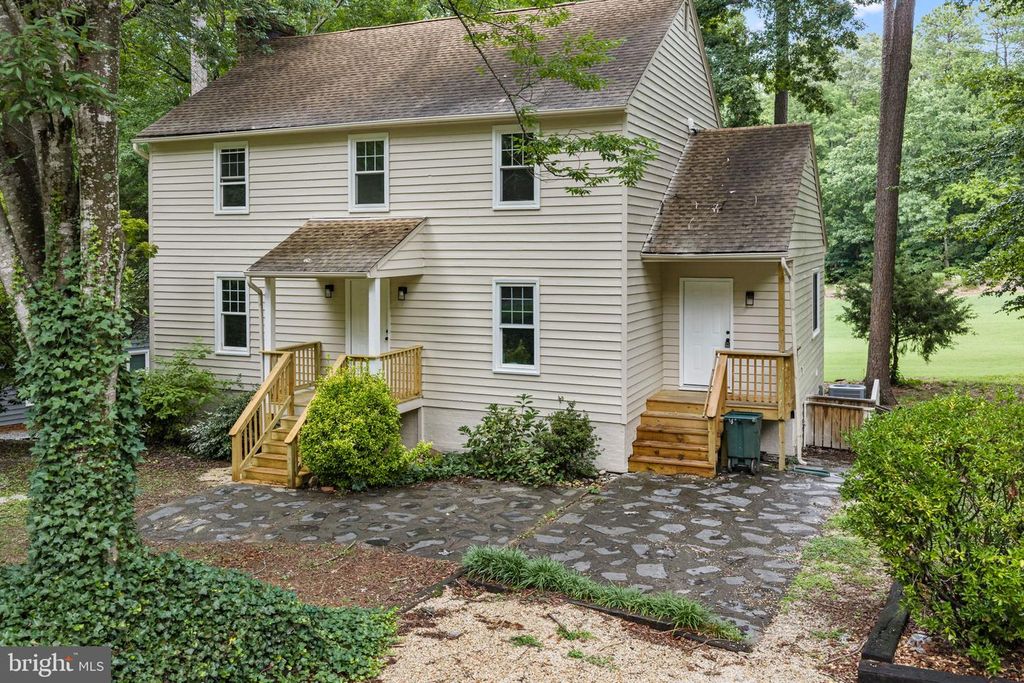 3211 BARNES SPRING TER, Midlothian, VA 23112