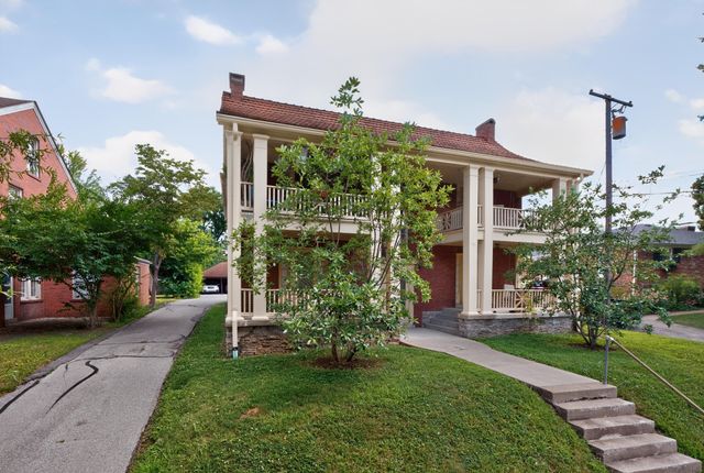 1515 Fontaine Road, Lexington, KY 40502