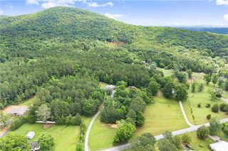 577 Everett Springs Road SW, Calhoun, GA 30701