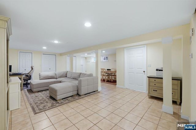 387 Hickory Street, Twp Of Washington, NJ 07676