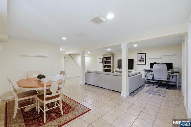 387 Hickory Street, Twp Of Washington, NJ 07676