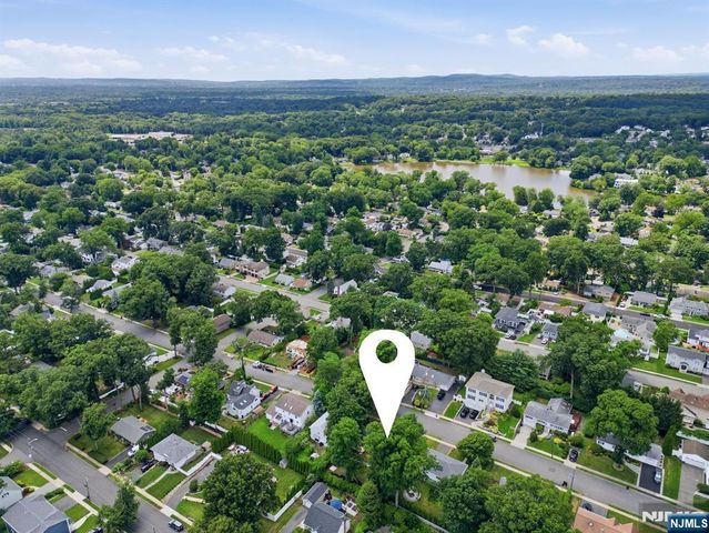 387 Hickory Street, Twp Of Washington, NJ 07676