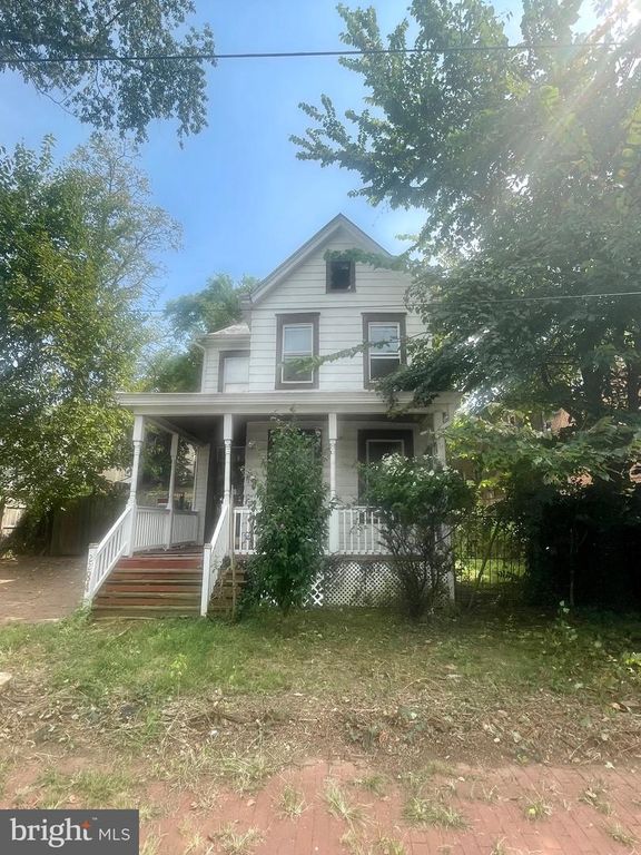 2284 MOUNT VIEW PL SE, Washington, DC 20020