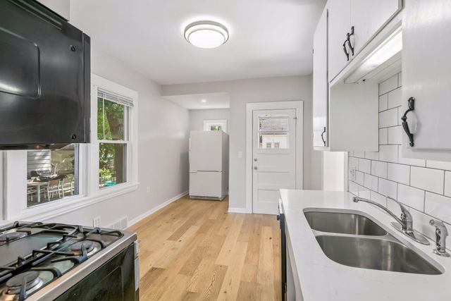382 N Cleveland Avenue N, Saint Paul, MN 55104