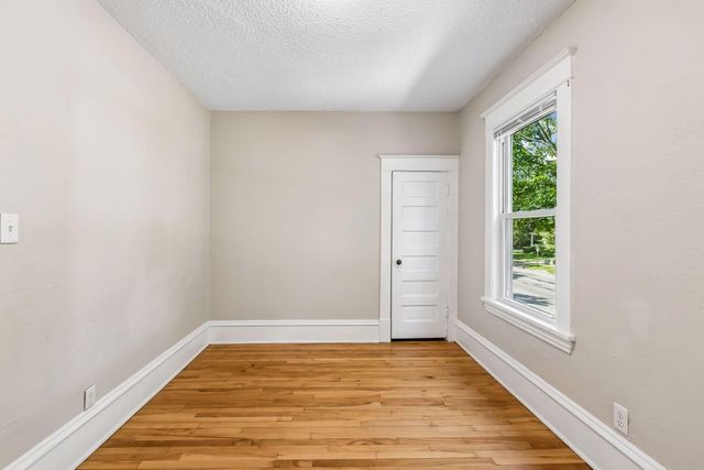 382 N Cleveland Avenue N, Saint Paul, MN 55104