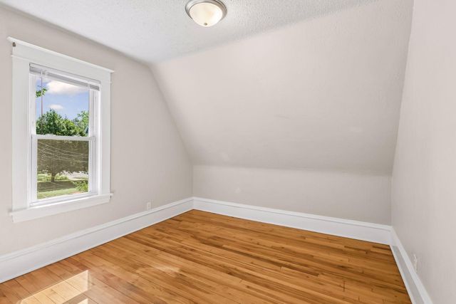 382 N Cleveland Avenue N, Saint Paul, MN 55104