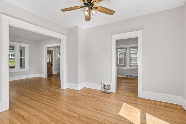 382 N Cleveland Avenue N, Saint Paul, MN 55104