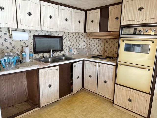 7140 MOUNT JUPITER DRIVE NE 606, St Petersburg, FL 33702