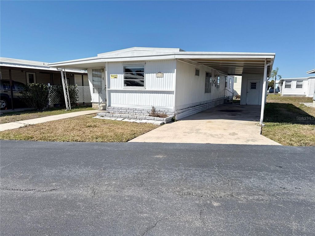 Image 2 of property listing at 7140 MOUNT JUPITER DRIVE NE 606, St Petersburg, FL 33702