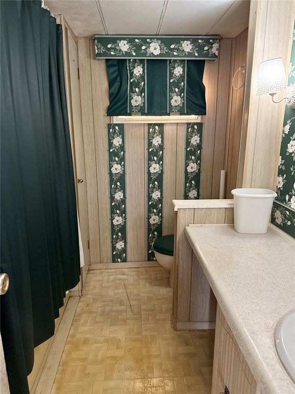 Image 5 of property listing at 7140 MOUNT JUPITER DRIVE NE 606, St Petersburg, FL 33702