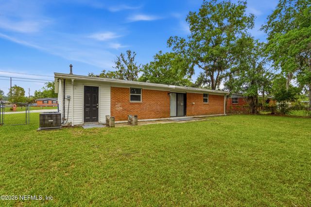 5203 CHIVALRY Drive, Jacksonville, FL 32208