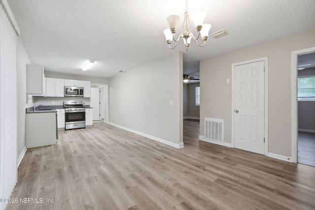 5203 CHIVALRY Drive, Jacksonville, FL 32208