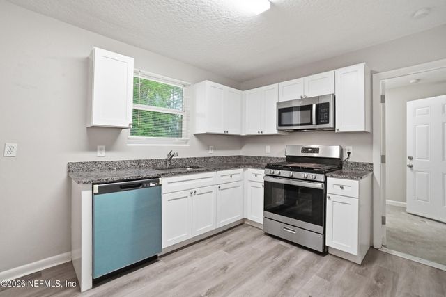 5203 CHIVALRY Drive, Jacksonville, FL 32208