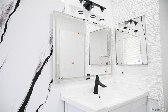 4056 Fox Street, Inkster, MI 48141