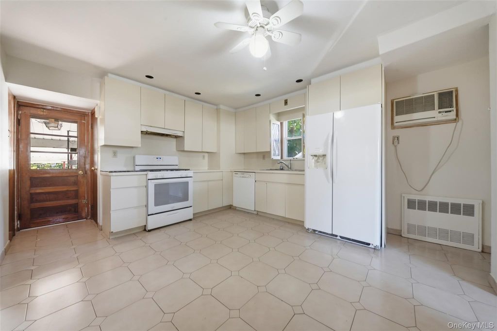 506 Whittier Street, Westbury, NY 11590 — photo 5