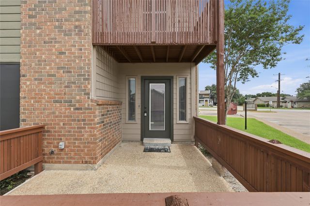 2400 Longmire Drive 105, College Station, TX 77845