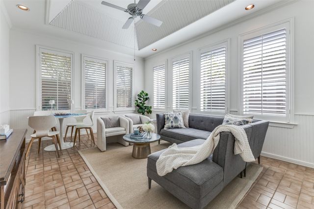 7231 Lane Park Drive, Dallas, TX 75225