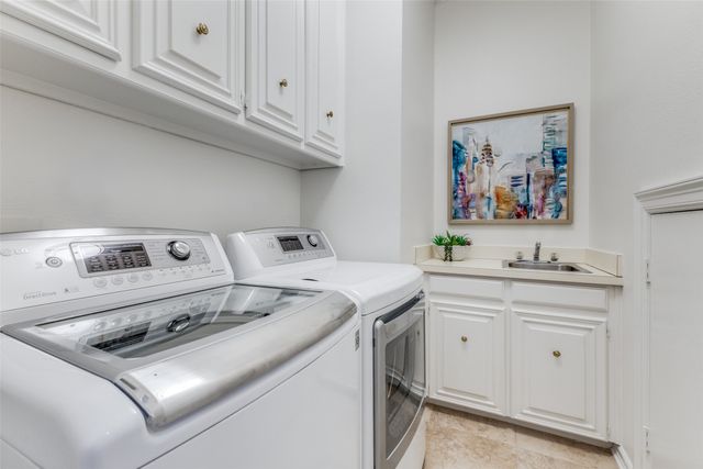 7231 Lane Park Drive, Dallas, TX 75225