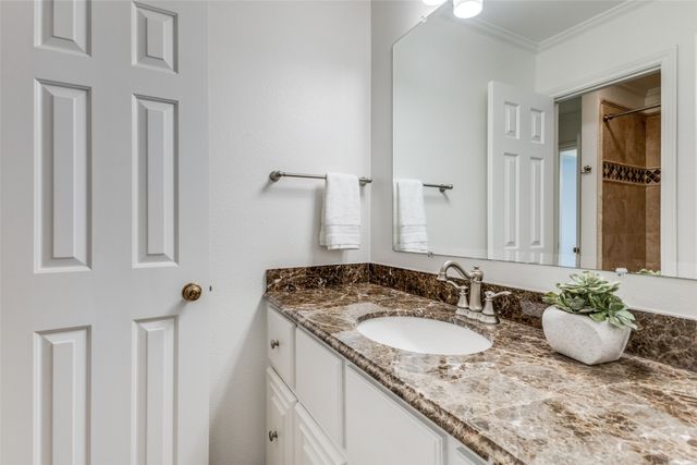 7231 Lane Park Drive, Dallas, TX 75225