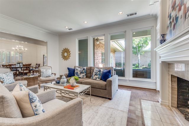 7231 Lane Park Drive, Dallas, TX 75225