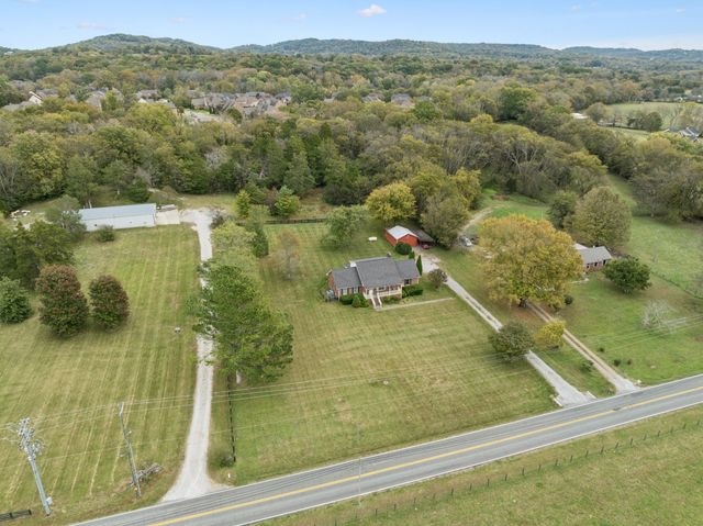 1990 Wilson Pike, Franklin, TN 37067