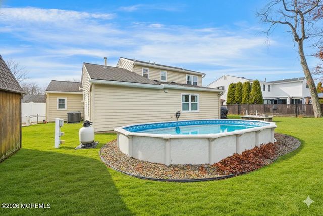 11 Regina Drive, Howell, NJ 07731