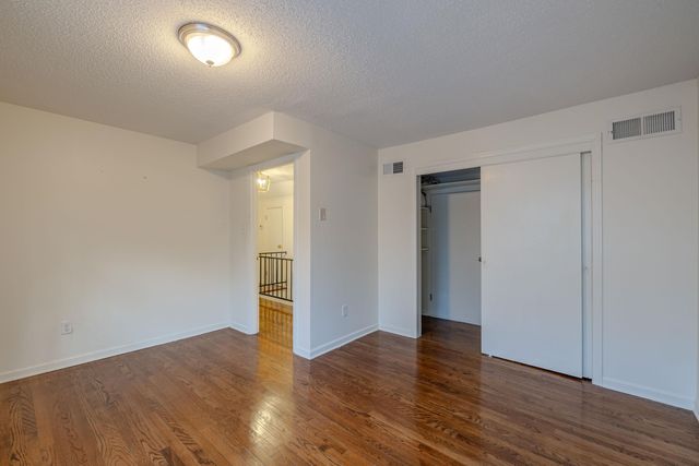 4054 ST ANN CIR, Memphis, TN 38117