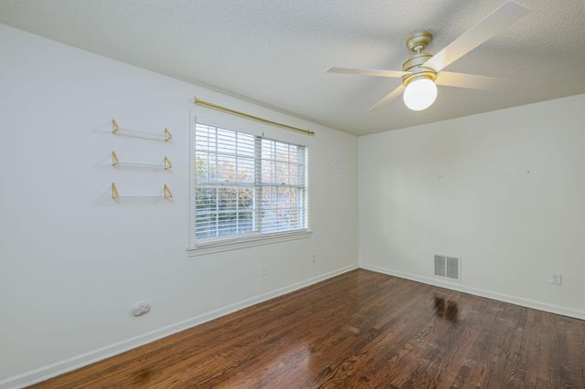 4054 ST ANN CIR, Memphis, TN 38117