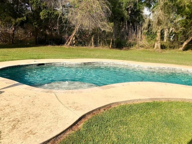 24300 County Road 332, Sweeny, TX 77480
