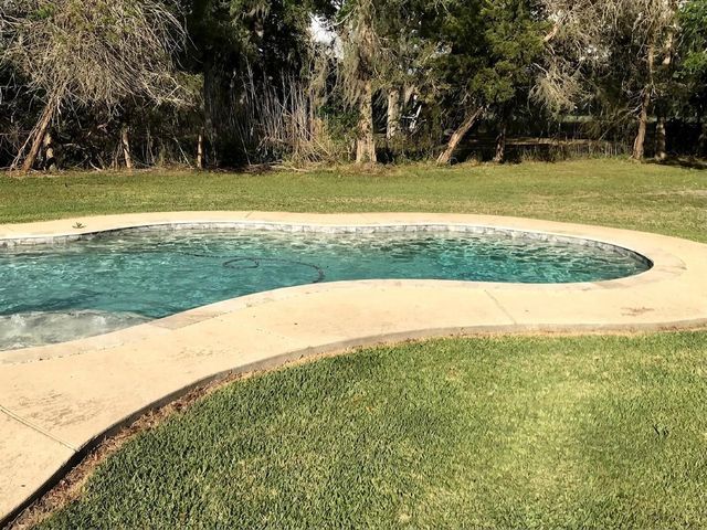 24300 County Road 332, Sweeny, TX 77480