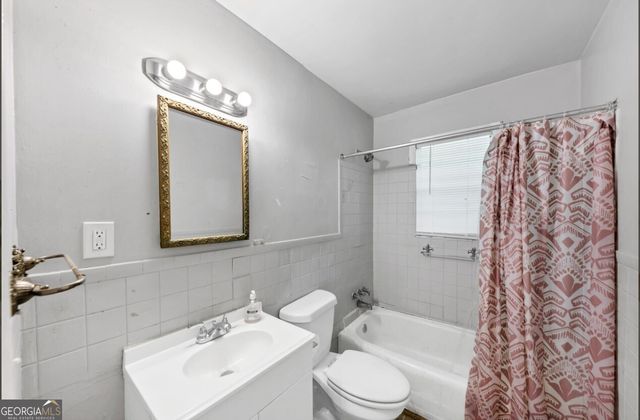 844 Oak Street NW, Atlanta, GA 30318