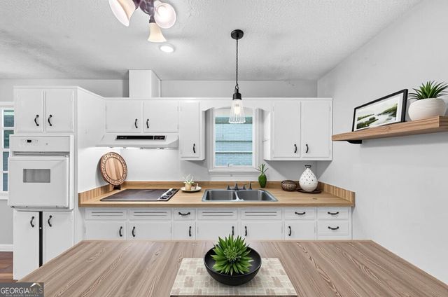 844 Oak Street NW, Atlanta, GA 30318