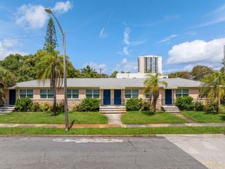 409w 50th Street, Palm Beach, FL 33480