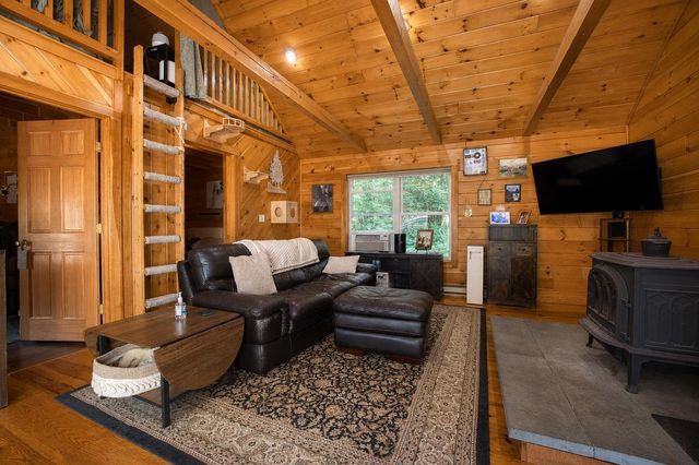 29 Gray Fox Road, Effingham, NH 03882