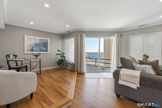 38 Harbour Close 38, New Haven, CT 06519