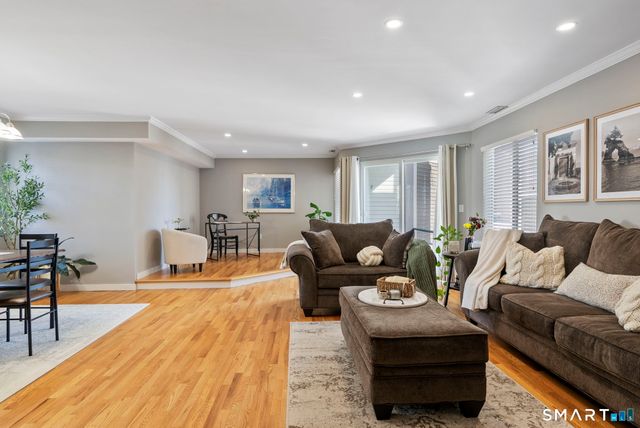 38 Harbour Close 38, New Haven, CT 06519