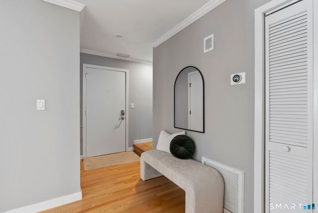 38 Harbour Close 38, New Haven, CT 06519